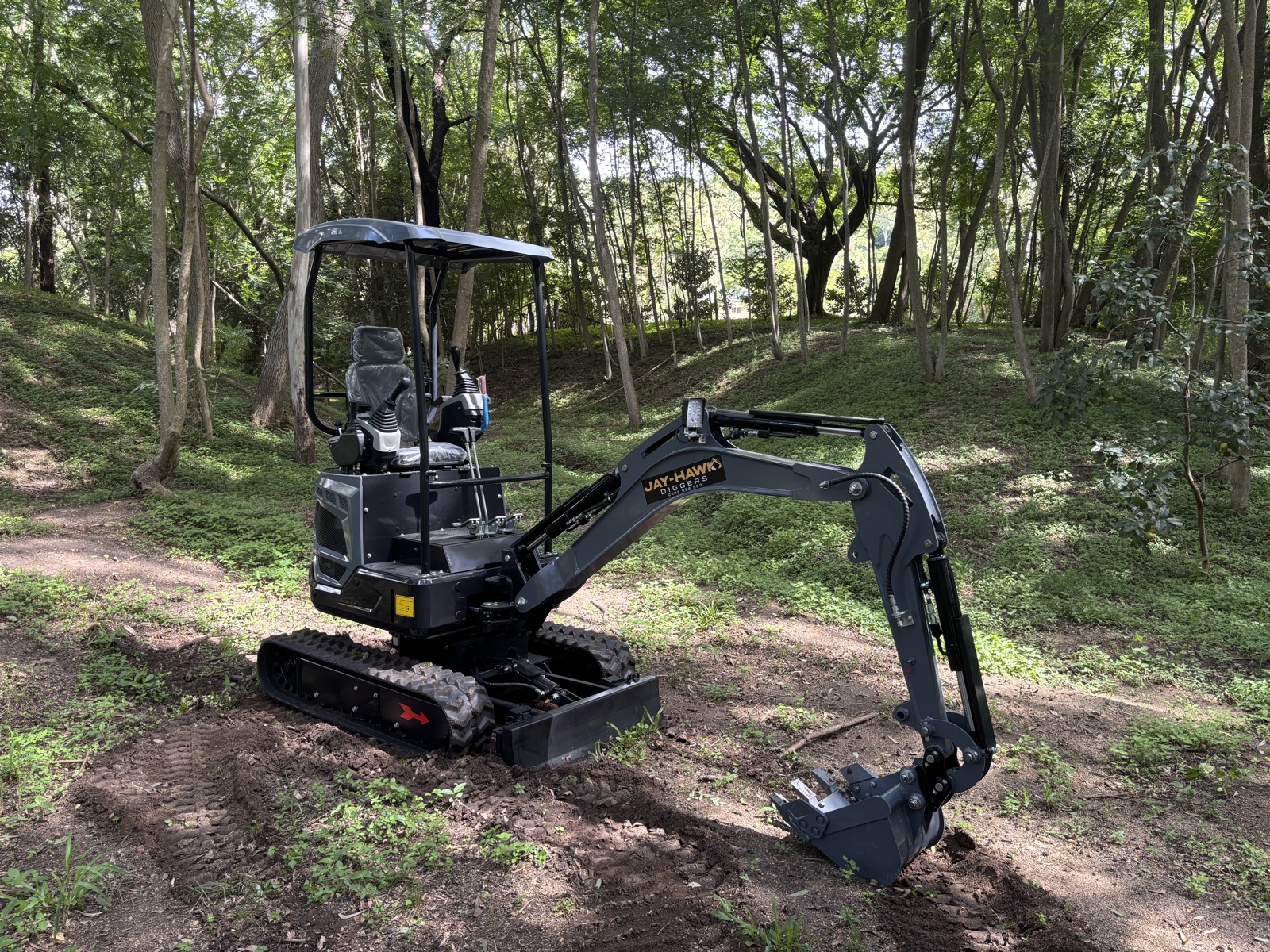 JHM18 K mini excavator — Kubota engine variant of the JHM18 PRO chassis